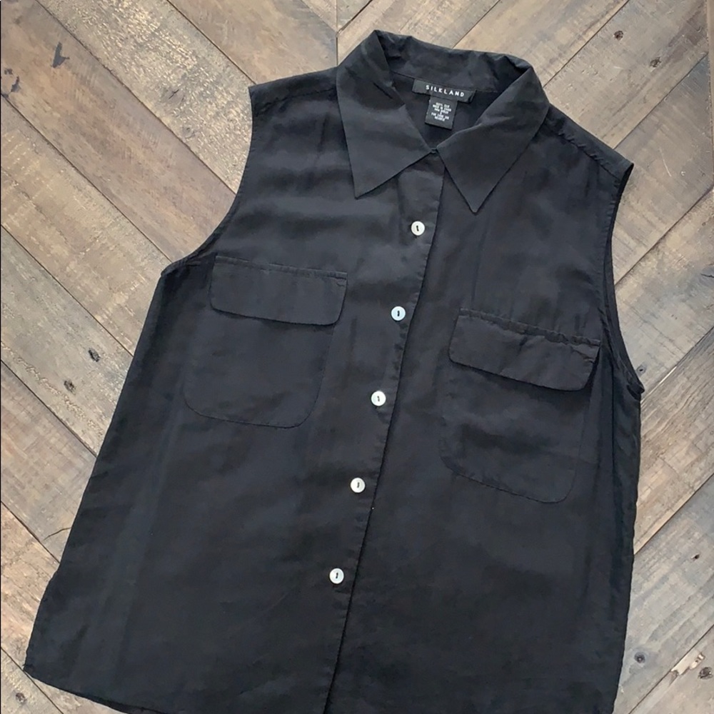 SilkLand | Sleeveless Silk Button Blouse